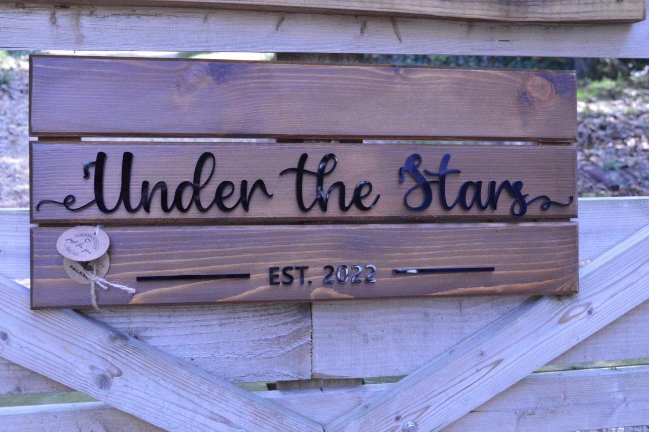 Under The Stars Shepherds Huts At Harbors Lake Villa Newchurch  Exterior foto