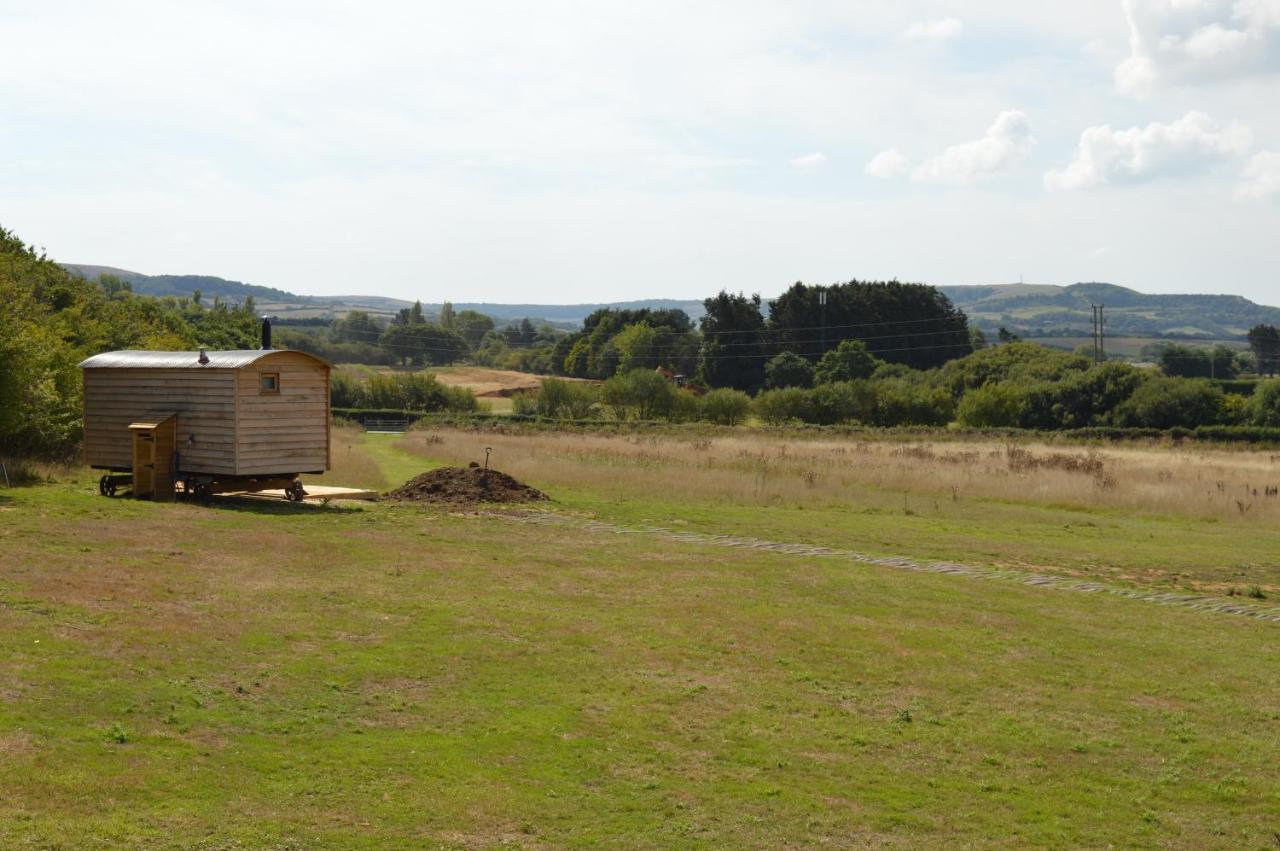 Under The Stars Shepherds Huts At Harbors Lake Villa Newchurch  Exterior foto